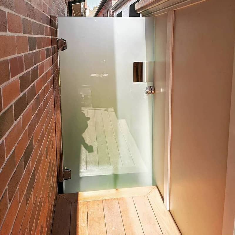 125 Series_Pedestrian Access_Full Height gate with access window